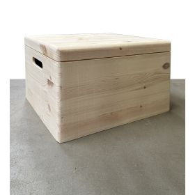 Låda (med handtag/lock – obehandlad fanér) 40 x 30 x 23 cm.