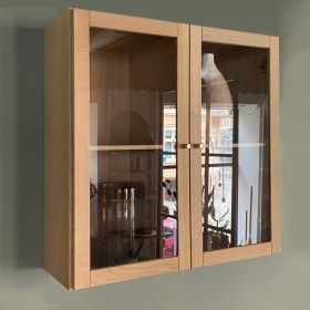 Vitrineskåp i ek - KUBIK ek med med glasdörrar (70x70 - djup 19 cm.)